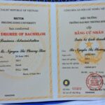 bằng đại học có được giữ hộ không