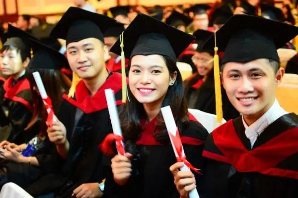 có nên lấy bằng đại học không - Hình 2